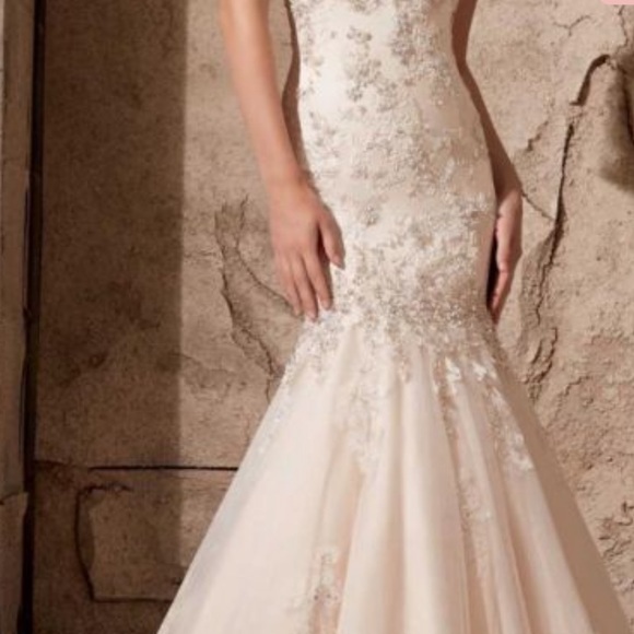 MoriLee Wedding Dress - Picture 4 of 8